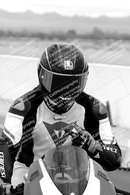 media/Mar-20-2023-Moto Forza (Mon) [[d0bbc59e78]]/Around the Pits/